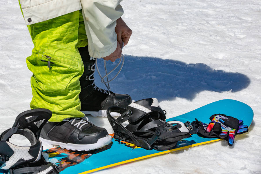 Fitting a snowboard in Jindabyne
